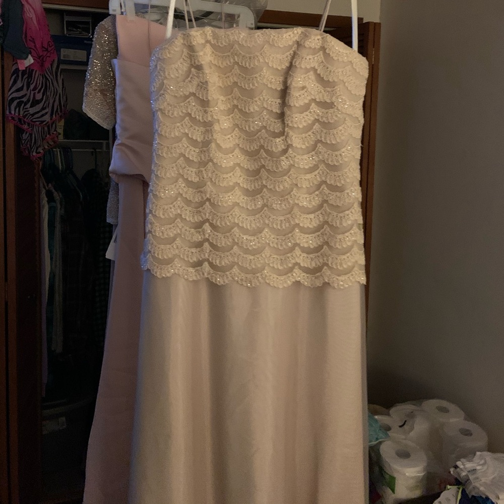 NWOT beige dress size 4